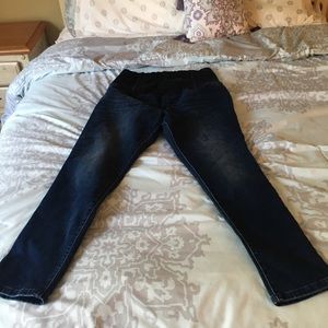 Maternity Isabel full stomach..never worn